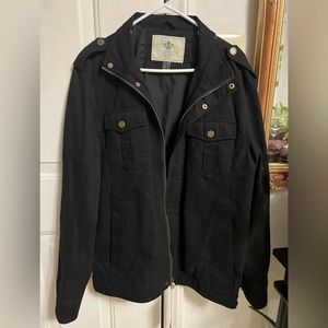 black military jacket from WenVen. Made with lightweight cotton canvas,